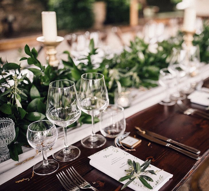 Tablescape Wedding Decor | Stylish Tuscan Wedding at Vignamaggio Planned by The Wedding Boutique Italy | Samuel Docker Photography | Paul Vann Films