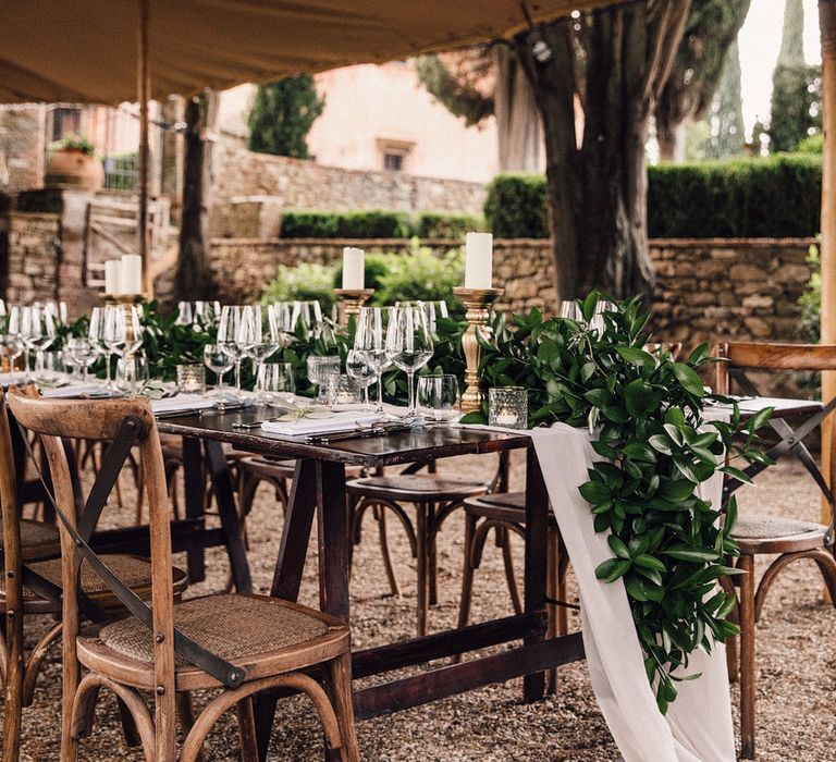 Outdoor Wedding Reception | Greenery Table Runner | Stylish Tuscan Wedding at Vignamaggio Planned by The Wedding Boutique Italy | Samuel Docker Photography | Paul Vann Films