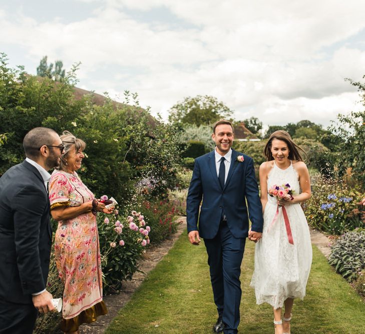 Confetti moment at micro wedding