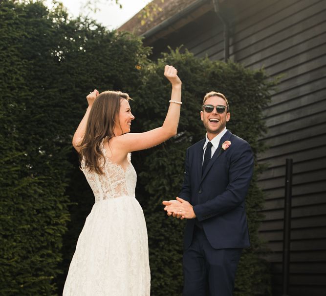 Micro wedding outdoor first dance