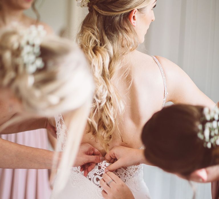 Brookfield Barn Wedding Venue With Rustic Styling And Bride In Enzoani With Images From Lemonade Pictures And Film By Kitebox Films