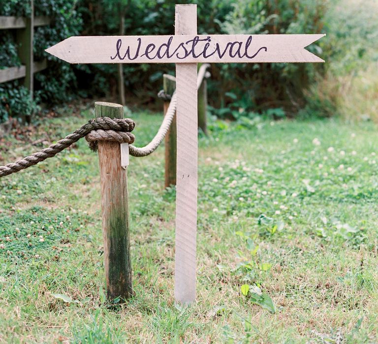 Wooden Sign For Wedding // Image By Studio TM