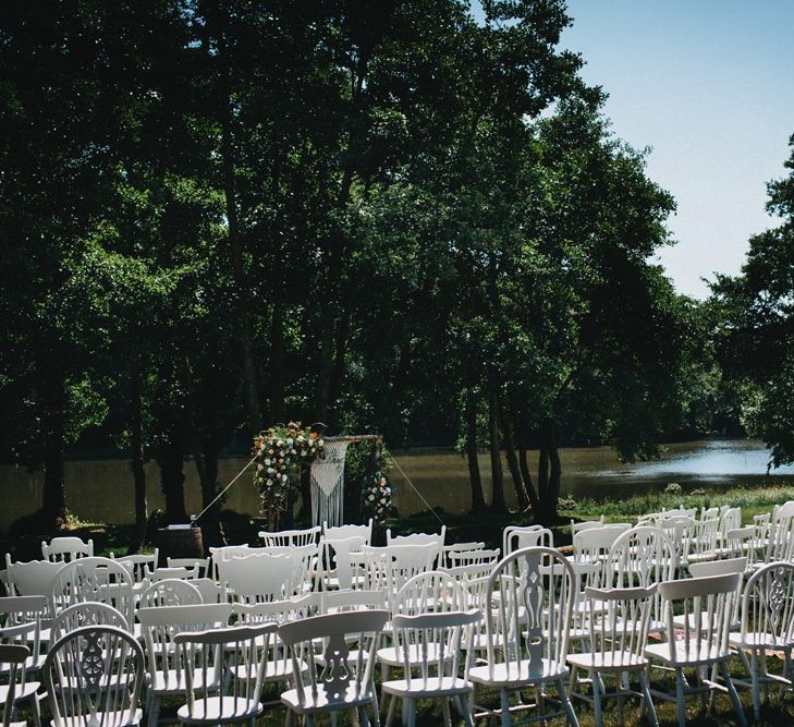 Outdoor Wedding Ceremony // Image By Jason Williams Photography