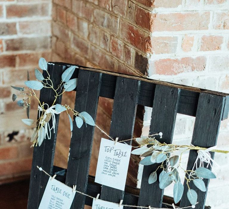 Palette table plan at Long Furlong Barn