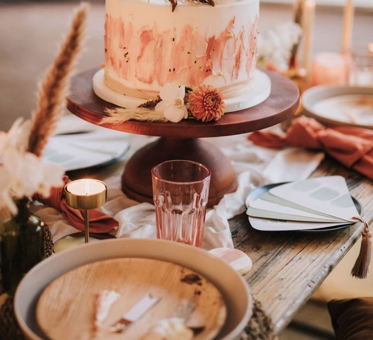 Single Tier Wedding Cake with Smudge Detail and Dried Flower Topper