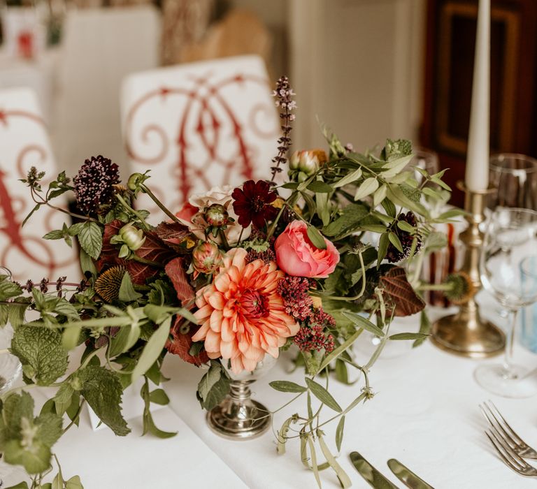 Dahlia Centrepieces For Wedding // Image By Green Antlers Photography