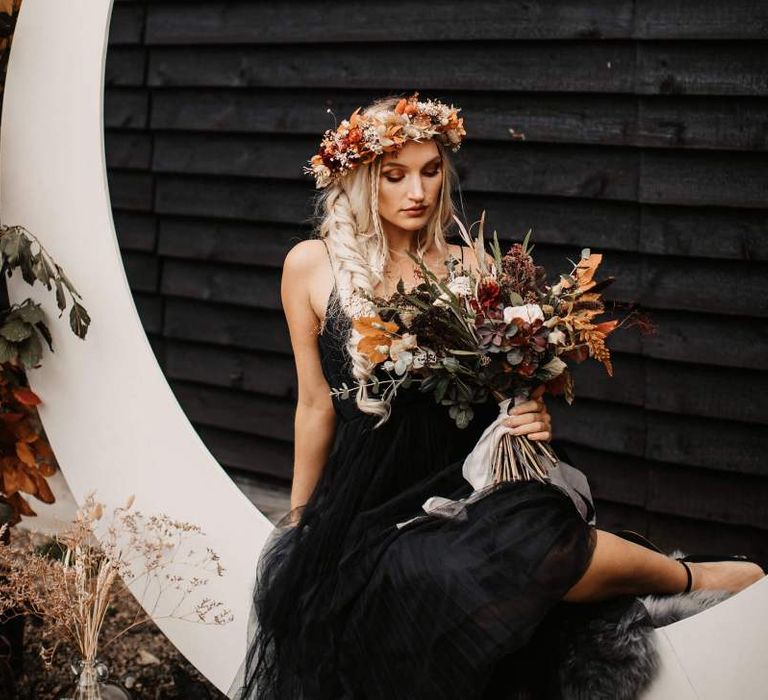 Autumn flower crown and bridal bouquet