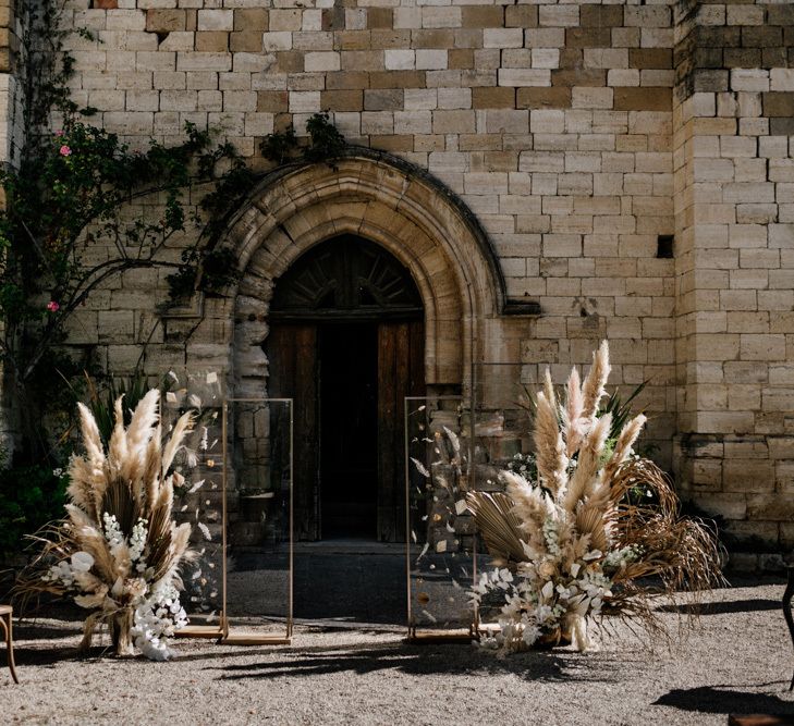 Natural Wedding Altar Decor with Pampas Grass, Dried Palm Leaves and Clear Screens