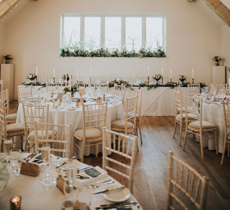 Rustic wedding breakfast at Hyde House