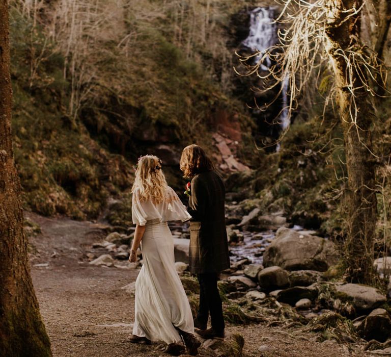 Natural Woodland Highland Bride Inspiration at Loch Lomond, Scotland | ASOS Batwing Dress | Oversized Bridal Bouquet | Lyndsey Anne Photography