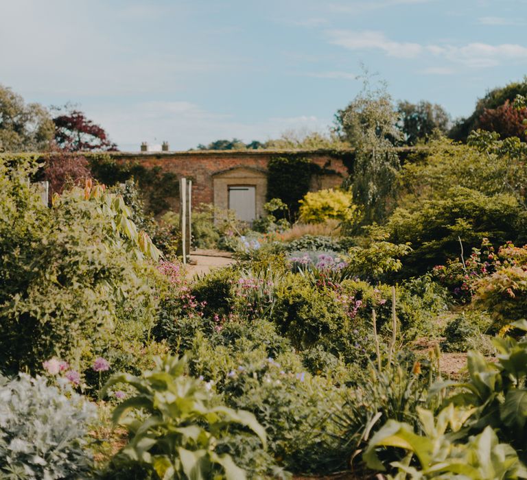 Holkham Hall Norfolk Wedding Venue | How to Theme Your Wedding to Compliment Your Wedding Venue  | Tori Hancock Photography