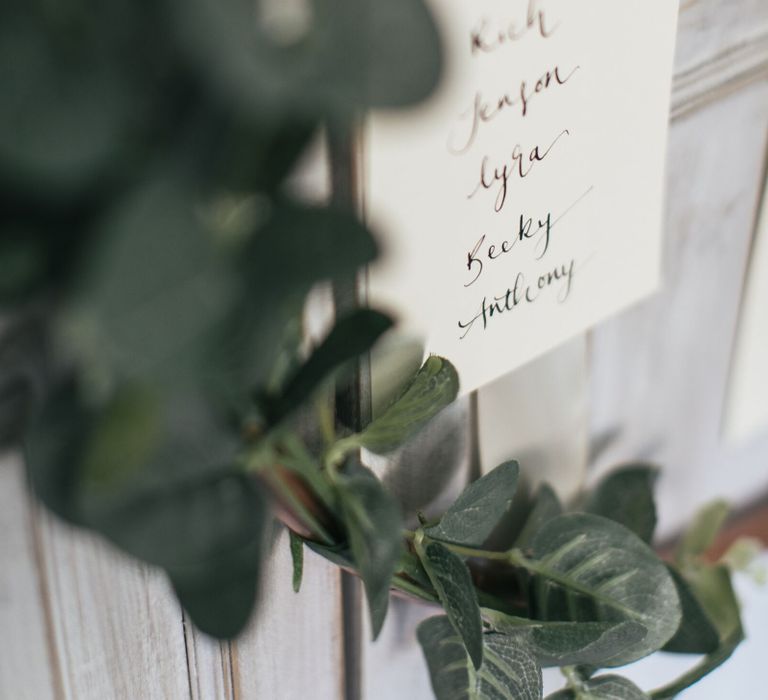 Hula Hoop Table Plan DIY | Wedding Decor Ideas | Copper Table Plan with Eucalyptus | Cream Calligraphy Table Plan Cards