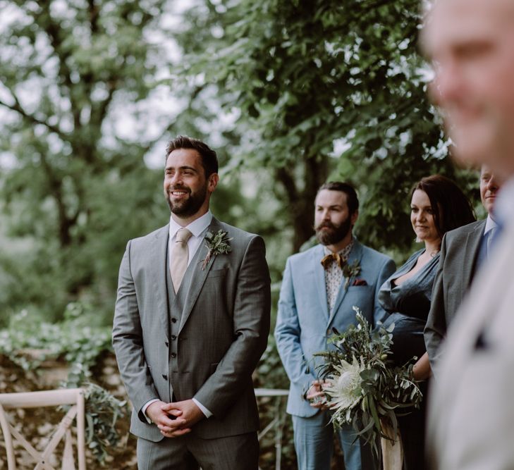 Outdoor Wedding Ceremony France // Image By Marine Marques Photographe