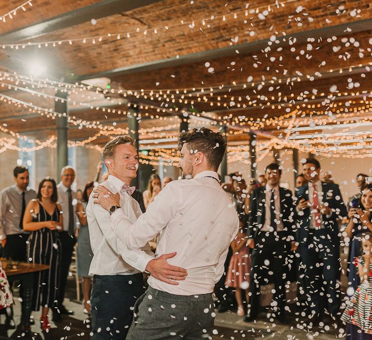 First Dance At Wedding / Image By Lianne Gray Photography