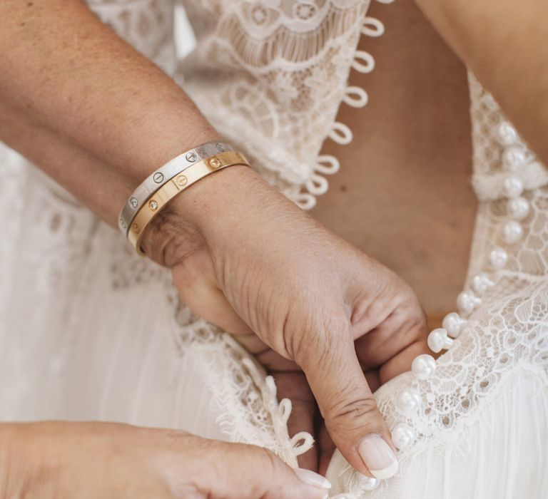 Buttons on Tulle and Lace Flora Bridal Wedding Dress