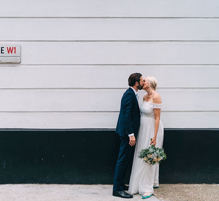 Intimate London wedding elopement by Miss Gen