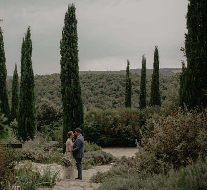 Bride and Groom Portrait in the Tuscan Hills