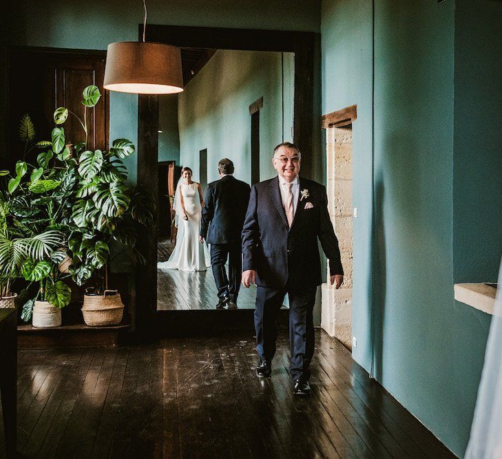 Father sees daughter in wedding dress