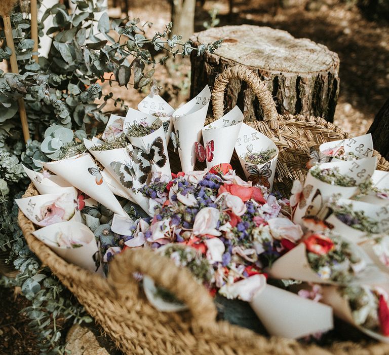 Confetti In Cones For Outdoor Spanish Wedding