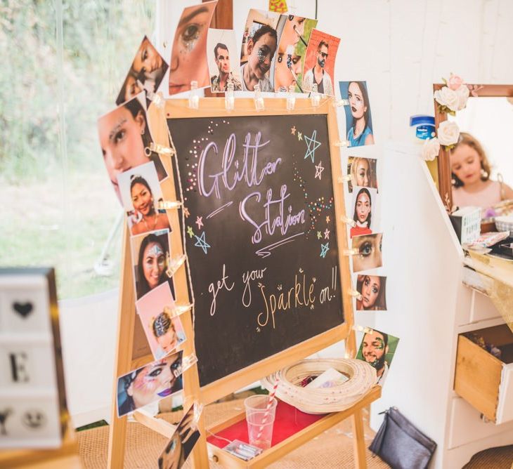 Glitter station at this fun personal reception