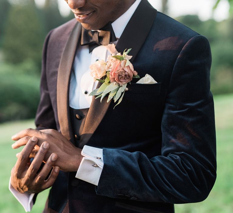 Cowdray House, West Sussex | Photography by Emma Pilkington | Beattie Bailey planning &amp; Styling | Bride wears Suzanne Neville