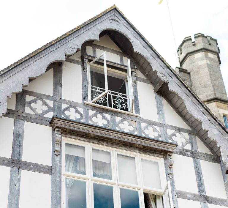 Cowdray House, West Sussex | Photography by Emma Pilkington | Beattie Bailey planning &amp; Styling | Bride wears Suzanne Neville