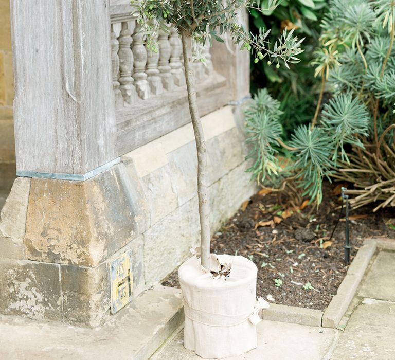 Cowdray House, West Sussex | Photography by Emma Pilkington | Beattie Bailey planning &amp; Styling | Bride wears Suzanne Neville