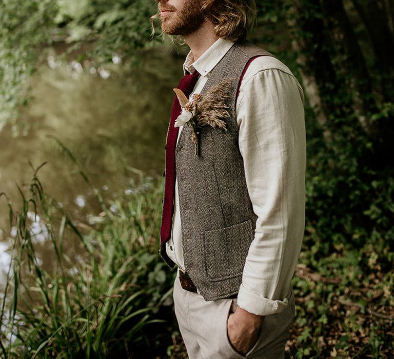 Groom in Relaxed Waistcoat