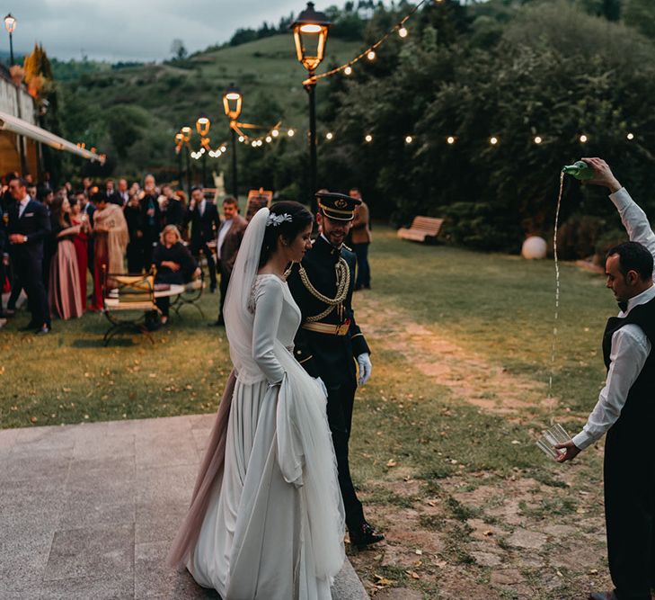 Bride and groom at Spanish wedding