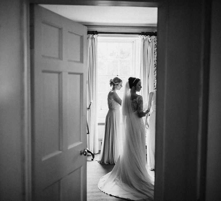 Elegant Scottish Wedding At Kirknewton Stables With Lilac Colour Palette Semi Naked Wedding Cake And Images From Ross Alexander Photography