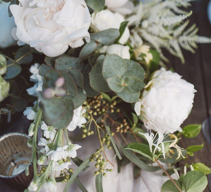 White &amp; Green Floral Garland | L'heure Opulente - Laid Back French Chic, Paired with Elegant British Twists by Simply Pergord Weddings at Le Jardin à La Française Chateau | Mathilde Dufraisse Photography