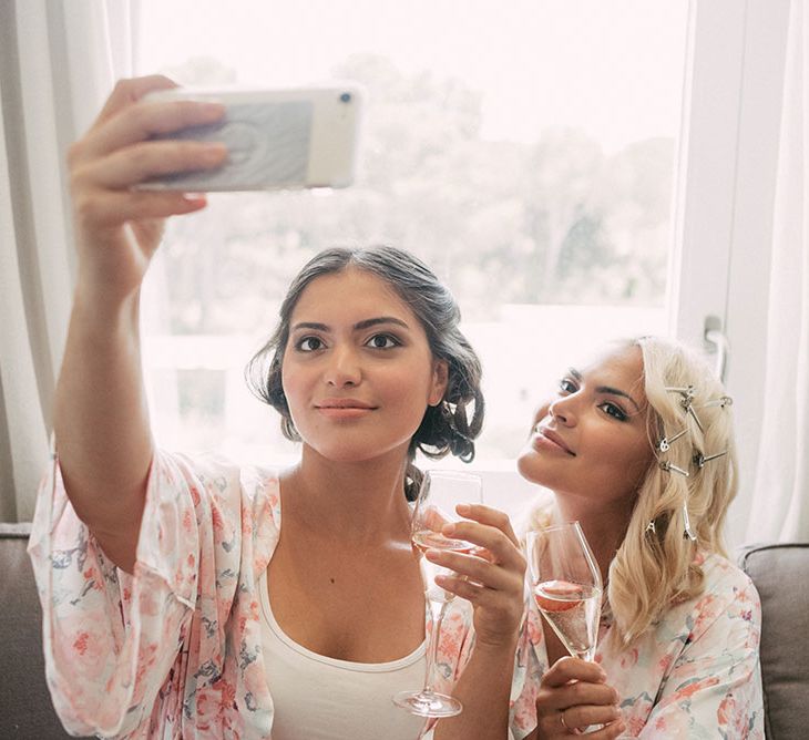 Wedding Morning Selfie | Luxe Blush Pink Glasshouse Wedding at Cortal Gran, Spain Planned by La Puta Suegra  | Sara Lobla Photography