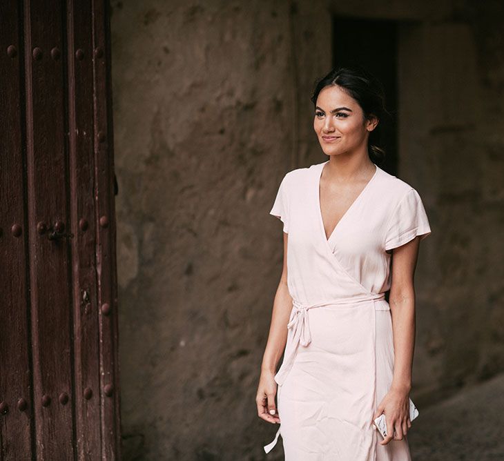 Wedding Morning Bridal Preparations | Luxe Blush Pink Glasshouse Wedding at Cortal Gran, Spain Planned by La Puta Suegra  | Sara Lobla Photography