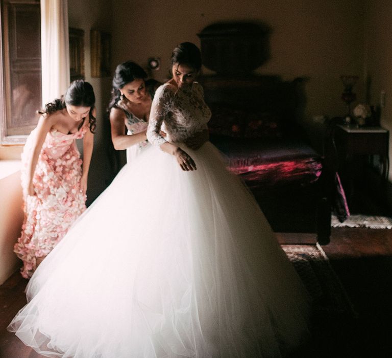 Wedding Morning Bridal Preparations | Rosa Clara Tulle Skirt &amp; Lace Bodice Wedding Dress | Luxe Blush Pink Glasshouse Wedding at Cortal Gran, Spain Planned by La Puta Suegra  | Sara Lobla Photography