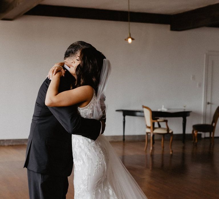 Bridal preparations for black and white colour scheme wedding