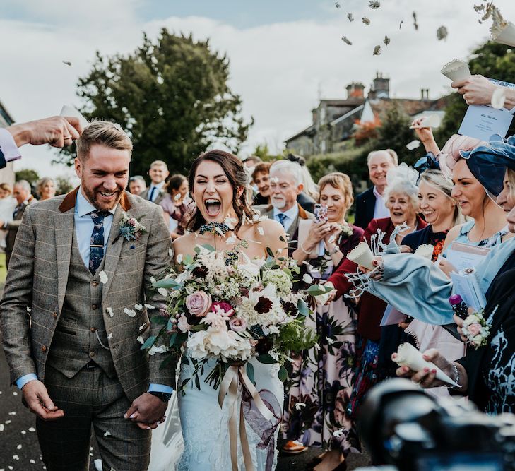 Confetti moment by Ryan Goold Photography