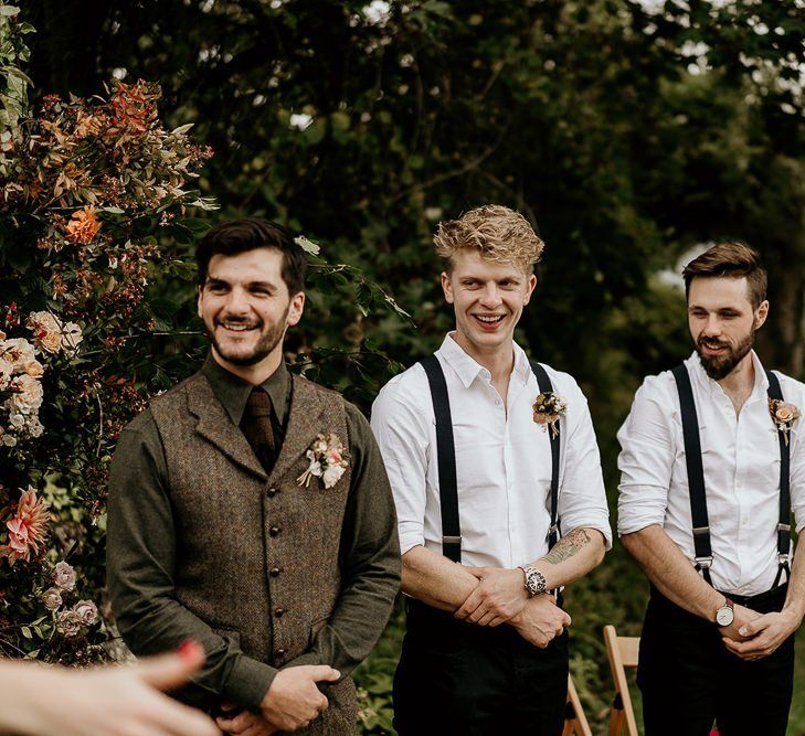 Groomsmen in matching outfits