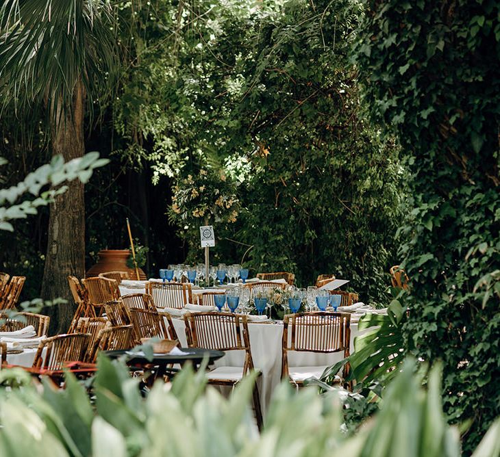 Blue Goblets Reception Decor | Malaga Destination Wedding | Sara Lobla Photography | Un Par de Medias Film