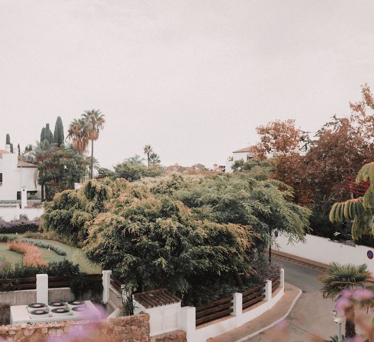 Blush Pink &amp; White Marbella Beach Wedding at El Chiringuito, Puente Romano |  Kino Ortega Photographer