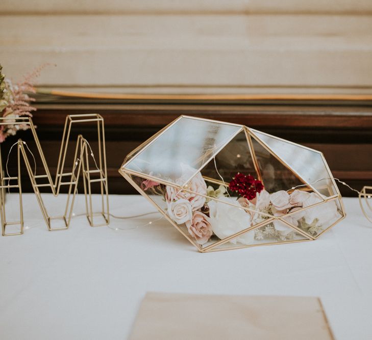 Guest Book Table For Wedding With Polaroid Camera / Image By Nataly J Photography