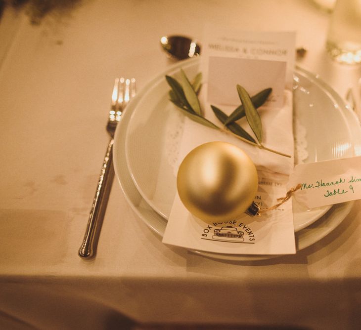 Bauble wedding place setting