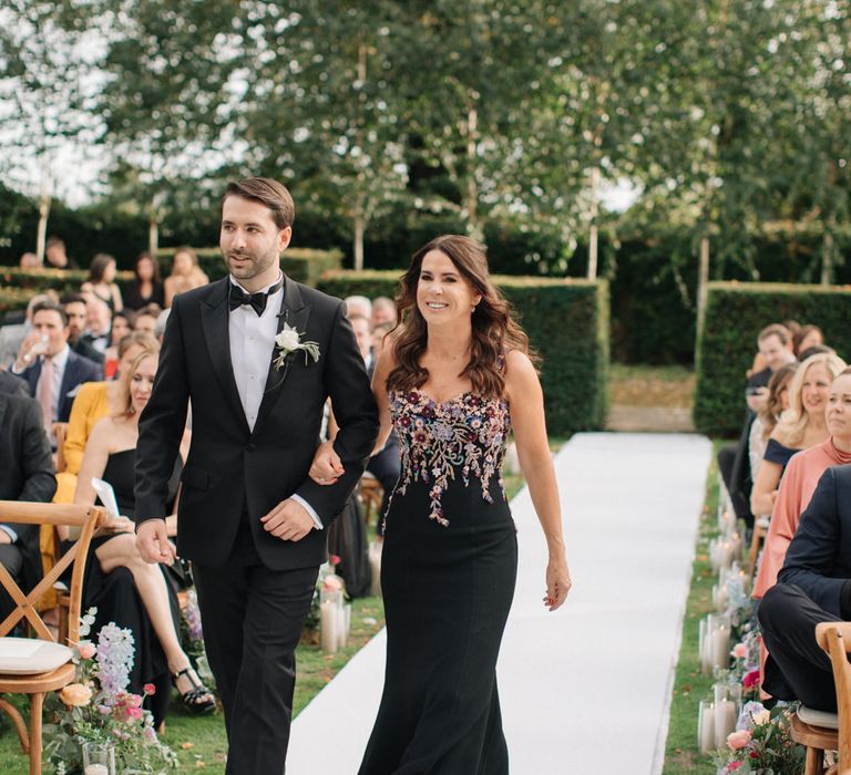 Outdoor Wedding Ceremony | Contemporary Elegance Wedding in the Countryside  | M &amp; J Photography | Film by Jacob and Pauline