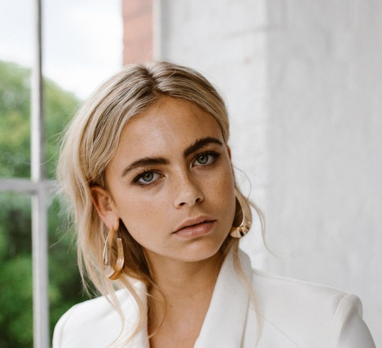 White Blazer From Halfpenny London // Minimalist Bridal Inspiration Styled By One Stylish Day With Foliage &amp; Dried Flowers // Bridal Wear By Halfpenny London // Images By Agnes Black