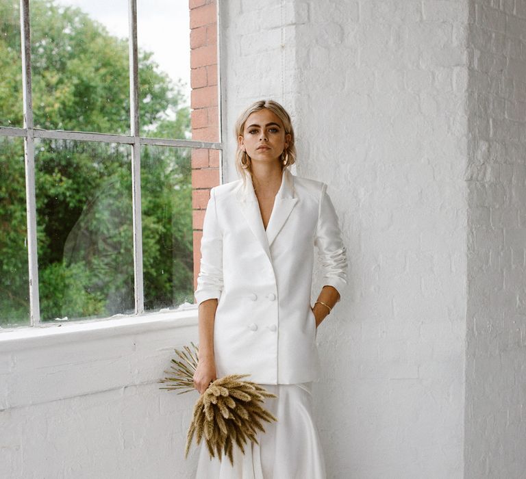 White Blazer From Halfpenny London // Minimalist Bridal Inspiration Styled By One Stylish Day With Foliage &amp; Dried Flowers // Bridal Wear By Halfpenny London // Images By Agnes Black