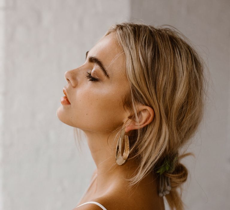 Loose Up Do For Bride // Minimalist Bridal Inspiration Styled By One Stylish Day With Foliage &amp; Dried Flowers // Bridal Wear By Halfpenny London // Images By Agnes Black