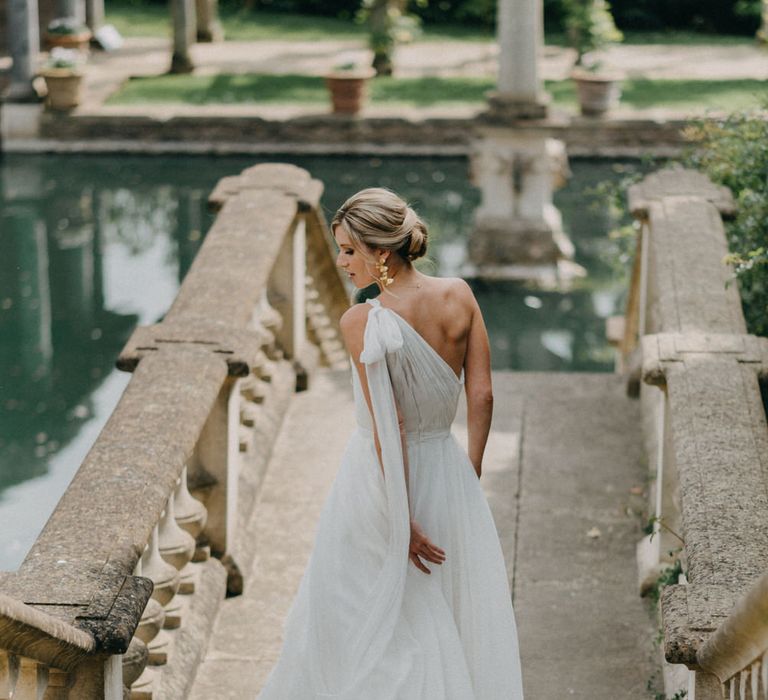 The Amelia Dress By Naomi Neoh / The Enchanted April Bridal Collection 2019