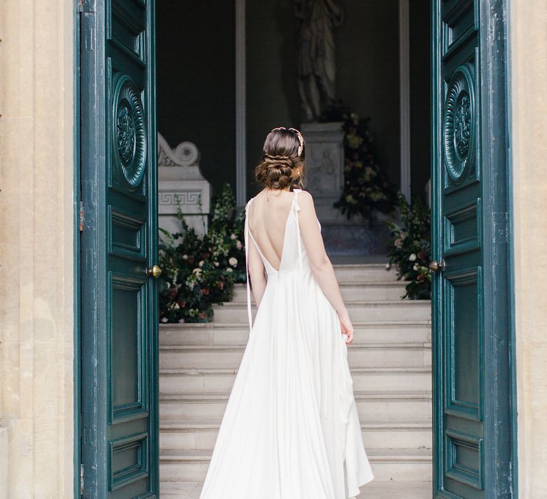 Naomi Neoh Wedding Dress For Blush Pink Ballet Inspired Wedding Shoot At Pynes House // Image By Imogen Xiana // Pudding Bridge Wedding Planning