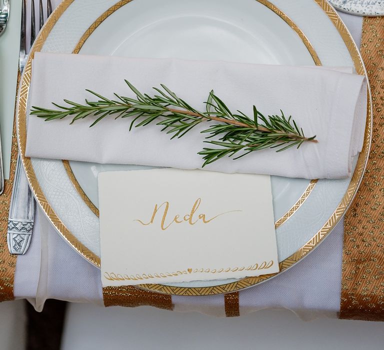 White &amp; Gold Place Setting | Paradise Destination Wedding at Jnane Tamsna in Marrakech, Morocco | Nordica Photography | Matteo Castelluccia Film