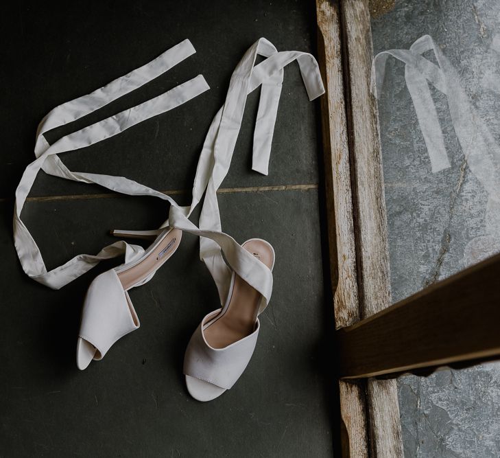 Wedding shoes with ribbons