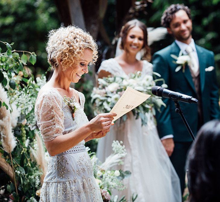 Wedding Ceremony | Bride in Antonia Berta Muse Wedding Dress | Groom in Navy Suit | Rustic Greenery Wedding at Cripps Barn Cotswolds | Wedding_M Photography